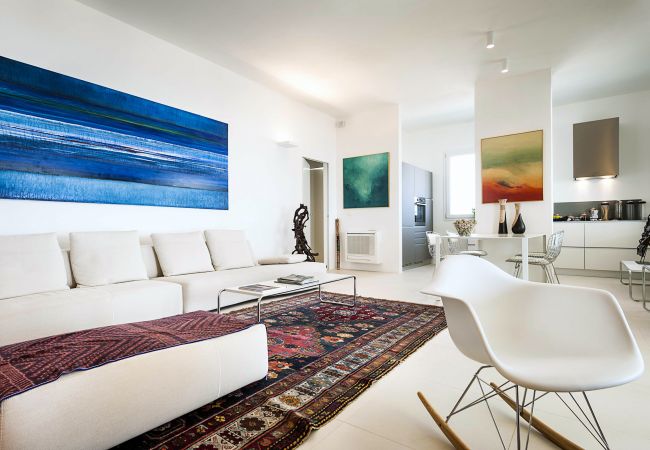 Villa in Portopalo di Capo Passero - Beach front villa, private pool, Portopalo, Sicily Villa in Portopalo di Capo Passero - Beach front villa, private pool, Portopalo, Sicily