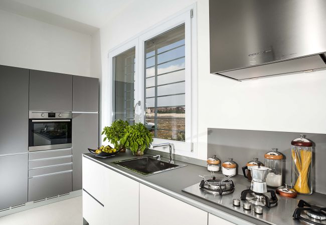 Villa in Portopalo di Capo Passero - Beach front villa, private pool, Portopalo, Sicily Villa in Portopalo di Capo Passero - Beach front villa, private pool, Portopalo, Sicily