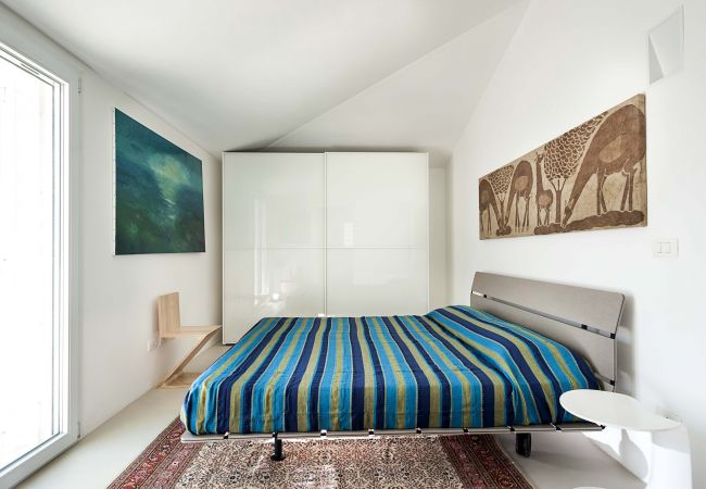 Villa in Portopalo di Capo Passero - Beach front villa, private pool, Portopalo, Sicily Villa in Portopalo di Capo Passero - Beach front villa, private pool, Portopalo, Sicily