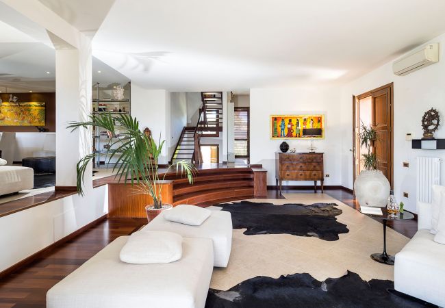 Villa in Siracusa - Villa with private pool in Syracuse, Sicily Villa in Siracusa - Villa with private pool in Syracuse, Sicily