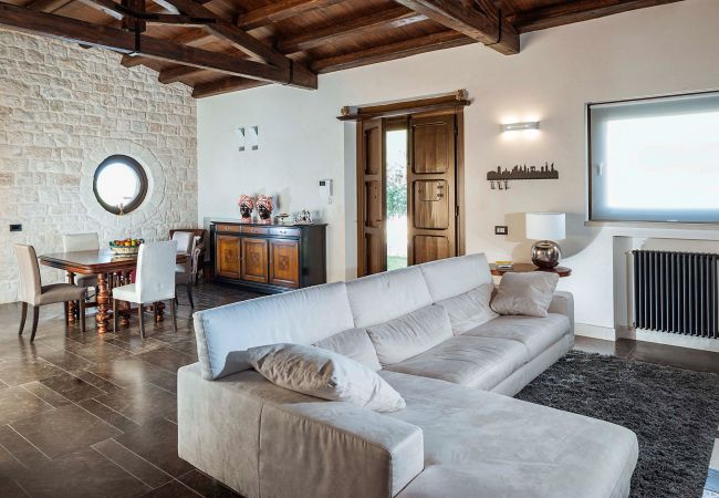 Villa in Rosolini - Country house with private pool Villa in Rosolini - Country house with private pool