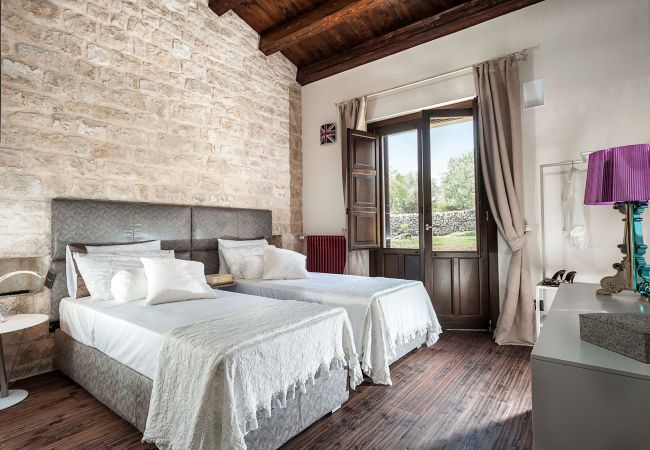 Villa in Rosolini - Country house with private pool Villa in Rosolini - Country house with private pool