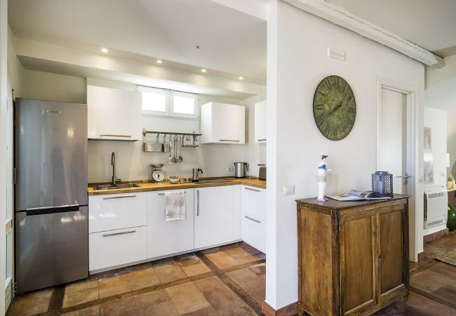 Villa in Santa Tecla di Acireale - Villa with Jacuzzi, direct access to the sea,  Santa Tecla, Sicily Villa in Santa Tecla di Acireale - Villa with Jacuzzi, direct access to the sea,  Santa Tecla, Sicily