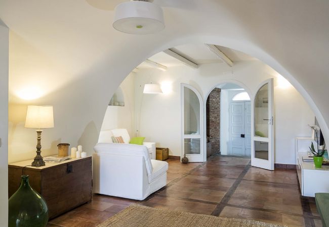 Villa in Santa Tecla di Acireale - Villa with Jacuzzi, direct access to the sea,  Santa Tecla, Sicily Villa in Santa Tecla di Acireale - Villa with Jacuzzi, direct access to the sea,  Santa Tecla, Sicily