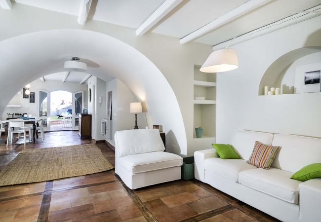 Villa in Santa Tecla di Acireale - Villa with Jacuzzi, direct access to the sea,  Santa Tecla, Sicily Villa in Santa Tecla di Acireale - Villa with Jacuzzi, direct access to the sea,  Santa Tecla, Sicily
