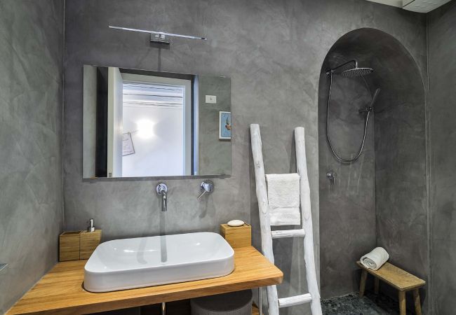 Villa in Santa Tecla di Acireale - Villa with Jacuzzi, direct access to the sea,  Santa Tecla, Sicily Villa in Santa Tecla di Acireale - Villa with Jacuzzi, direct access to the sea,  Santa Tecla, Sicily
