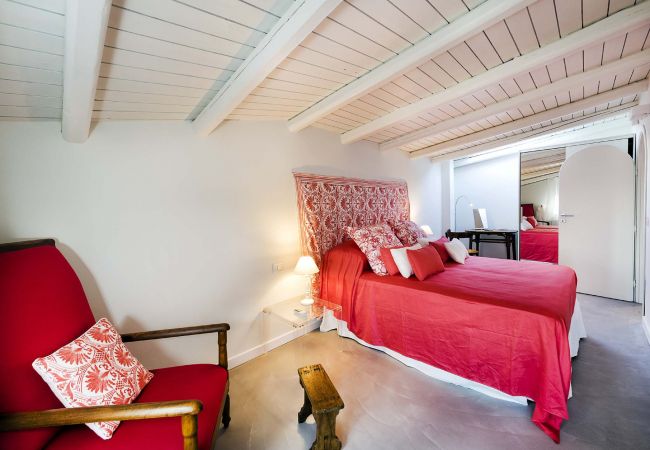 Villa in Santa Tecla di Acireale - Villa with Jacuzzi, direct access to the sea,  Santa Tecla, Sicily Villa in Santa Tecla di Acireale - Villa with Jacuzzi, direct access to the sea,  Santa Tecla, Sicily