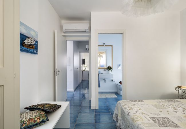 Apartment in San Vito Lo Capo - House with terrace, 80 metres from beach of San Vito lo Capo, Sicily