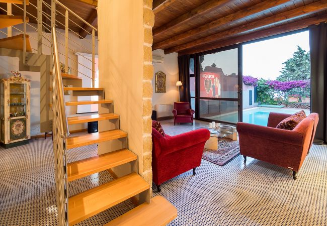 Villa in Taormina - Premium villa with pool in Taormina, Sicily - 10 pax Villa in Taormina - Premium villa with pool in Taormina, Sicily - 10 pax