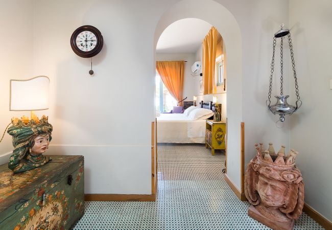 Villa in Taormina - Premium villa with pool in Taormina, Sicily - 10 pax Villa in Taormina - Premium villa with pool in Taormina, Sicily - 10 pax