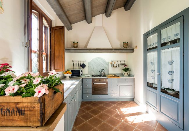 Villa in Siracusa - Four Seasons Villa in Syracuse, Sicily Villa in Siracusa - Four Seasons Villa in Syracuse, Sicily