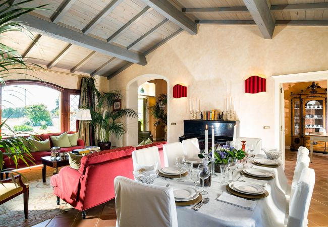 Villa in Siracusa - Four Seasons Villa in Syracuse, Sicily Villa in Siracusa - Four Seasons Villa in Syracuse, Sicily