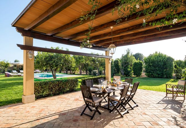 Villa in Siracusa - Four Seasons Villa in Syracuse, Sicily Villa in Siracusa - Four Seasons Villa in Syracuse, Sicily