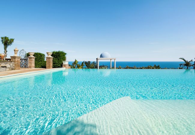 Villa in Letojanni - Premium villa with pool in Taormina, Sicily - 8 pax Villa in Letojanni - Premium villa with pool in Taormina, Sicily - 8 pax