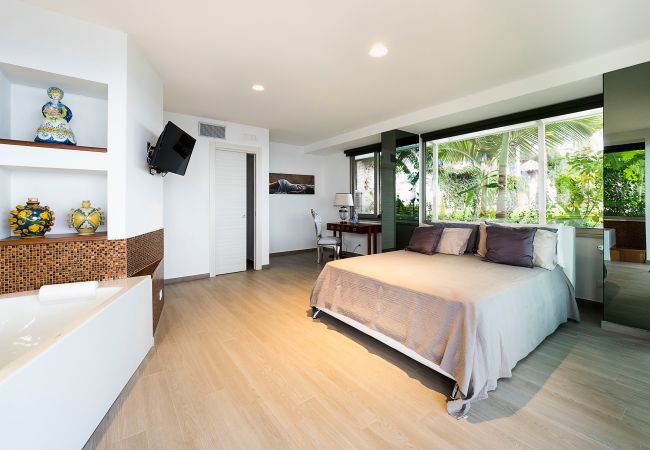 Villa in Letojanni - Premium villa with pool in Taormina, Sicily - 8 pax Villa in Letojanni - Premium villa with pool in Taormina, Sicily - 8 pax