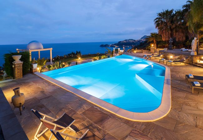 Villa in Letojanni - Premium villa with pool in Taormina, Sicily - 8 pax Villa in Letojanni - Premium villa with pool in Taormina, Sicily - 8 pax