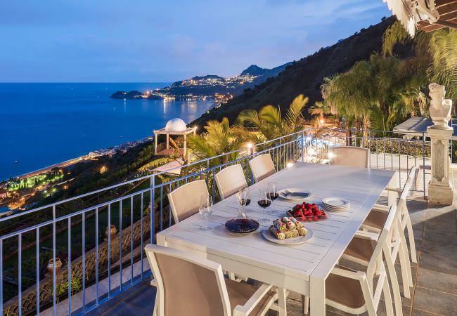 Villa in Letojanni - Premium villa with pool in Taormina, Sicily - 8 pax Villa in Letojanni - Premium villa with pool in Taormina, Sicily - 8 pax