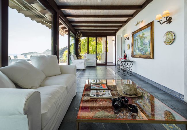 Villa in Letojanni - Premium villa with pool in Taormina, Sicily - 8 pax Villa in Letojanni - Premium villa with pool in Taormina, Sicily - 8 pax