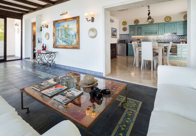 Villa in Letojanni - Premium villa with pool in Taormina, Sicily - 8 pax Villa in Letojanni - Premium villa with pool in Taormina, Sicily - 8 pax