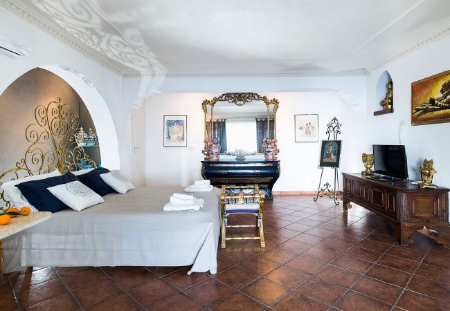 Villa in Letojanni - Premium villa with pool in Taormina, Sicily - 8 pax Villa in Letojanni - Premium villa with pool in Taormina, Sicily - 8 pax