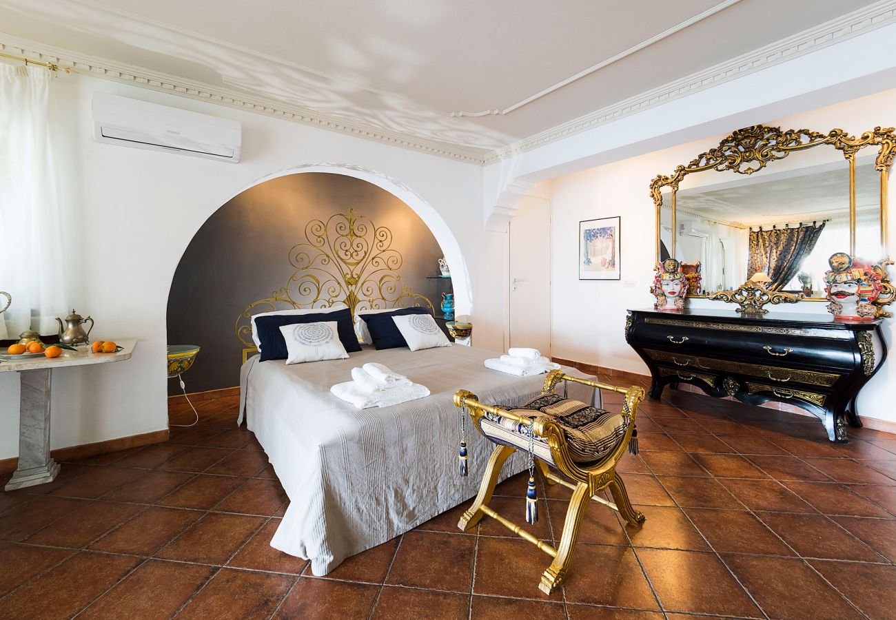 Villa in Letojanni - Premium villa with pool in Taormina, Sicily - 8 pax Villa in Letojanni - Premium villa with pool in Taormina, Sicily - 8 pax