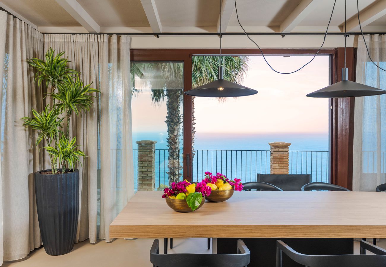Villa in Letojanni - Premium villa with pool in Taormina, Sicily - 8 pax