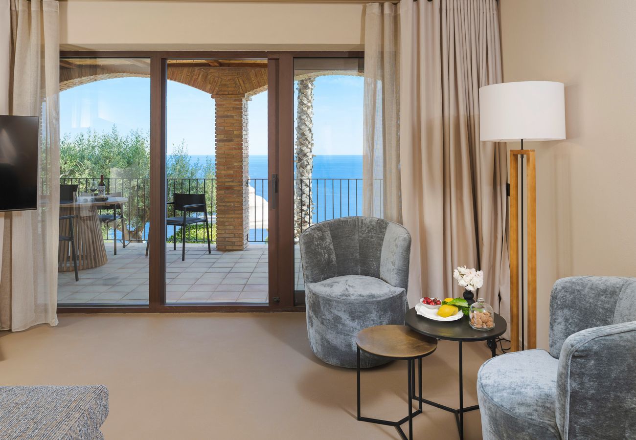 Villa in Letojanni - Premium villa with pool in Taormina, Sicily - 8 pax