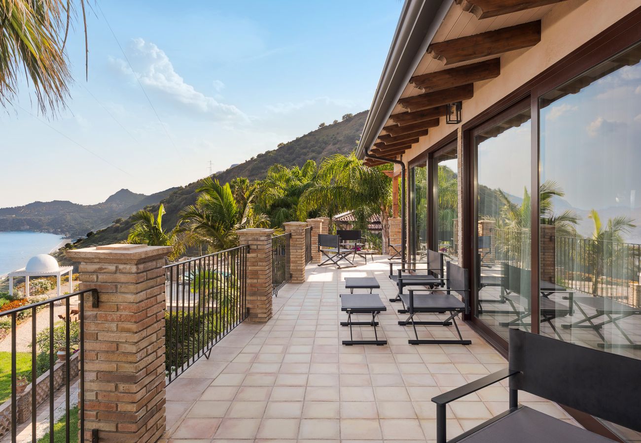 Villa in Letojanni - Premium villa with pool in Taormina, Sicily - 8 pax