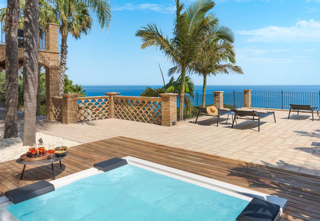 Villa in Letojanni - Premium villa with pool in Taormina, Sicily - 8 pax