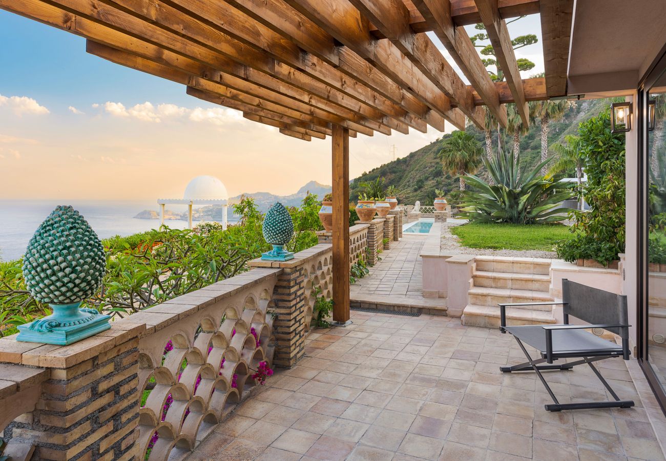 Villa in Letojanni - Premium villa with pool in Taormina, Sicily - 8 pax
