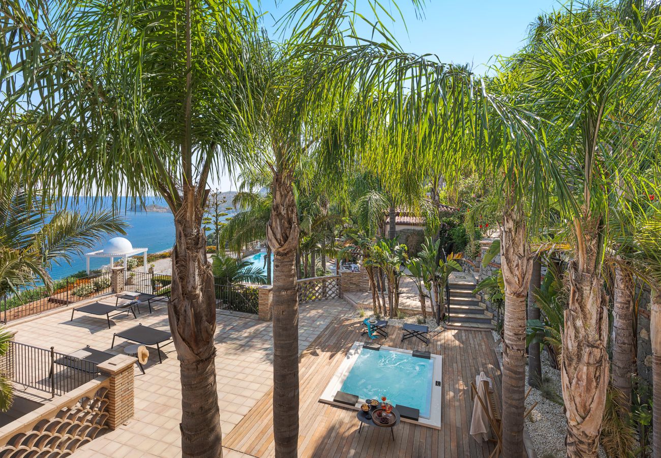 Villa in Letojanni - Premium villa with pool in Taormina, Sicily - 8 pax