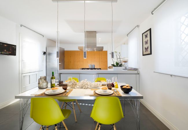 Apartment in Catania - Luxury apartment with terrace in the historical centre of Catania, Sicily Apartment in Catania - Luxury apartment with terrace in the historical centre of Catania, Sicily
