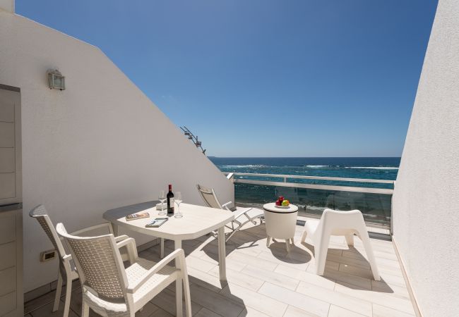 Studio in Las Palmas de Gran Canaria - Great terrace sea views By CanariasGetaway  Studio in Las Palmas de Gran Canaria - Great terrace sea views By CanariasGetaway