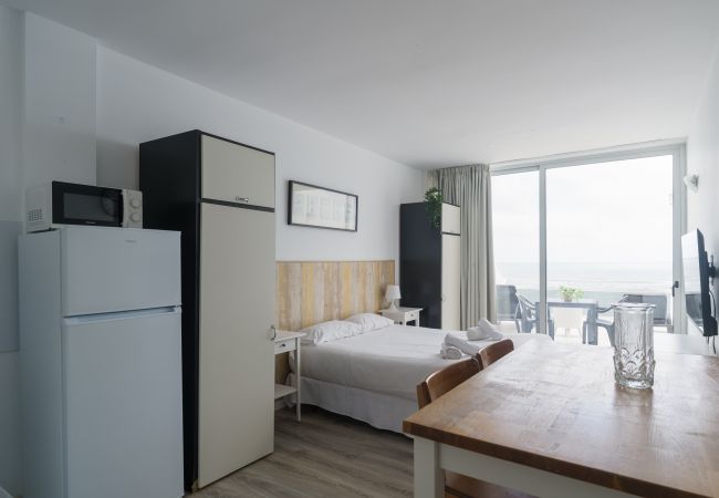 Studio in Las Palmas de Gran Canaria - Great terrace sea views By CanariasGetaway  Studio in Las Palmas de Gran Canaria - Great terrace sea views By CanariasGetaway