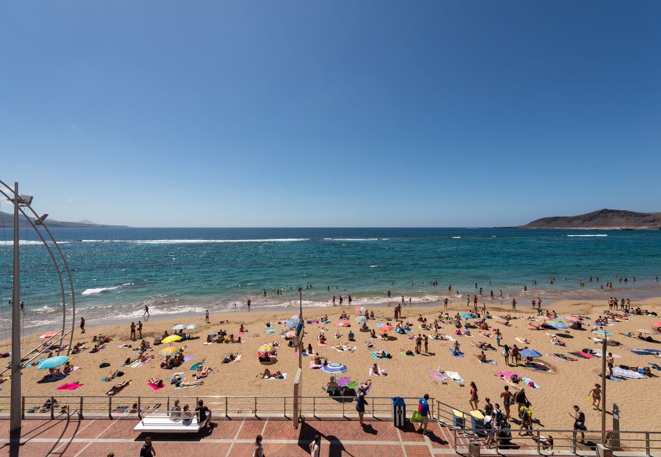 Studio in Las Palmas de Gran Canaria - Great terrace sea views By CanariasGetaway 