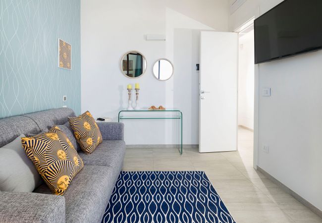 Villa in Noto - Seafront villa with pool near Syracuse, Sicily - Timo - 6 pax Villa in Noto - Seafront villa with pool near Syracuse, Sicily - Timo - 6 pax