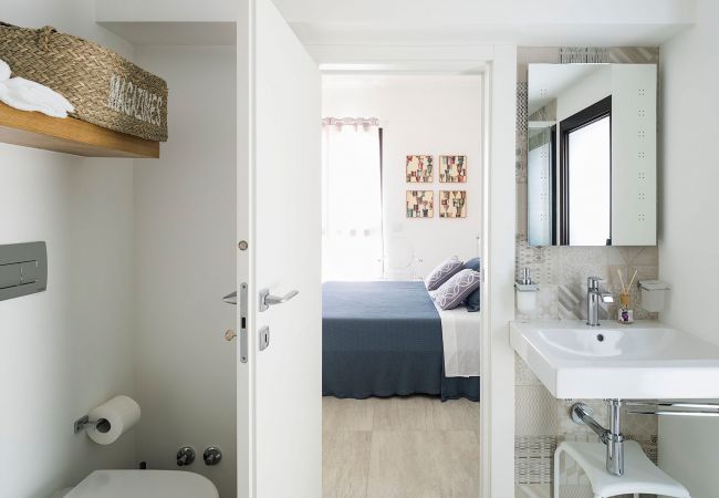 Villa in Noto - Seafront villa with pool near Syracuse, Sicily - Timo - 6 pax Villa in Noto - Seafront villa with pool near Syracuse, Sicily - Timo - 6 pax