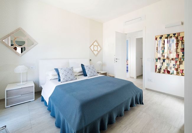 Villa in Noto - Seafront villa with pool near Syracuse, Sicily - Timo - 6 pax Villa in Noto - Seafront villa with pool near Syracuse, Sicily - Timo - 6 pax