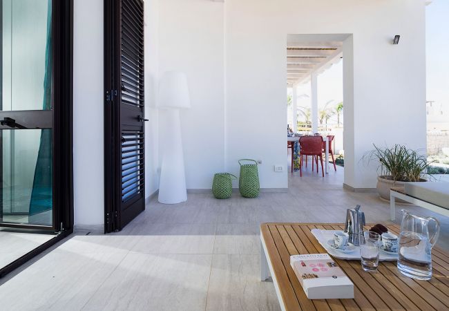 Villa in Noto - Seafront villa with pool near Syracuse, Sicily - Rosmarino - 6 pax Villa in Noto - Seafront villa with pool near Syracuse, Sicily - Rosmarino - 6 pax