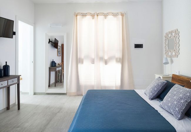 Villa in Noto - Seafront villa with pool near Syracuse, Sicily - Rosmarino - 6 pax Villa in Noto - Seafront villa with pool near Syracuse, Sicily - Rosmarino - 6 pax