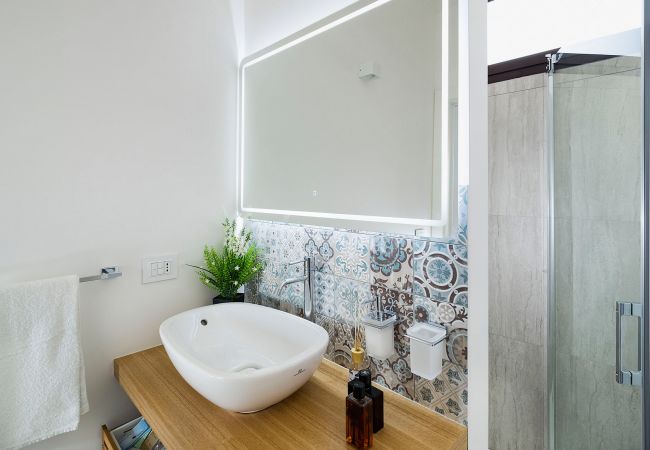 Villa in Noto - Seafront villa with pool near Syracuse, Sicily - Rosmarino - 6 pax Villa in Noto - Seafront villa with pool near Syracuse, Sicily - Rosmarino - 6 pax