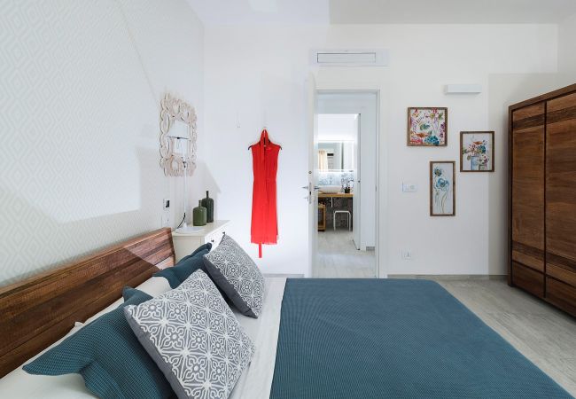 Villa in Noto - Seafront villa with pool near Syracuse, Sicily - Rosmarino - 6 pax Villa in Noto - Seafront villa with pool near Syracuse, Sicily - Rosmarino - 6 pax