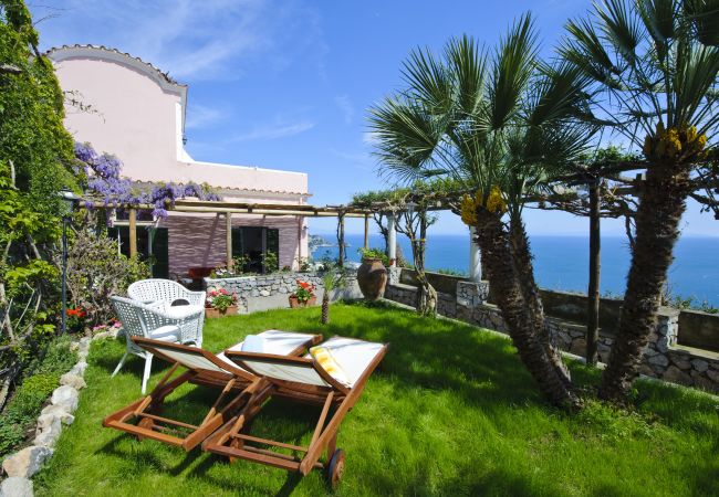 House in Praiano - Casale Fralisa - Marvelous terrace and hot tub with sea view