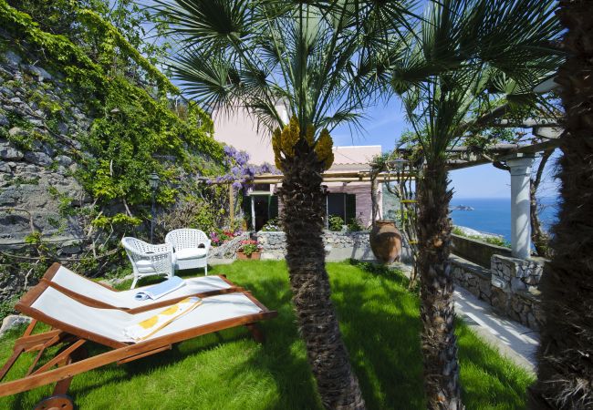 House in Praiano - Casale Fralisa - Marvelous terrace and hot tub with sea view