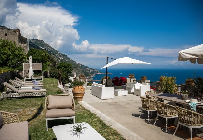 Villa in Praiano - Villa Panorama - Pool overlooking the sea and Sauna