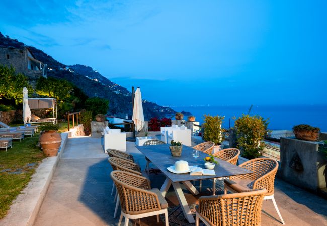 Villa in Praiano - Villa Panorama - Pool overlooking the sea and Sauna