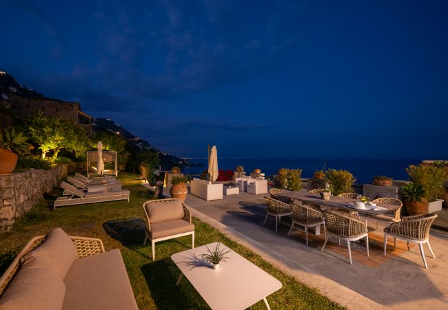 Villa in Praiano - Villa Panorama - Garden overlooking the sea and Sauna Villa in Praiano - Villa Panorama - Garden overlooking the sea and Sauna