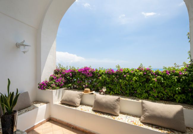 Villa in Praiano - Villa Panorama - Garden overlooking the sea and Sauna Villa in Praiano - Villa Panorama - Garden overlooking the sea and Sauna
