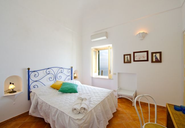 Villa in Praiano - Casa Alessia - Big terrace on the sea, ideal for large families Villa in Praiano - Casa Alessia - Big terrace on the sea, ideal for large families