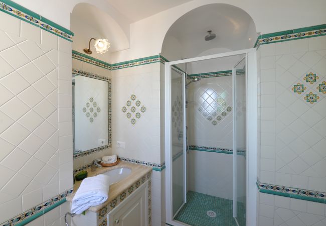 Villa in Praiano - Casa Alessia - Big terrace on the sea, ideal for large families Villa in Praiano - Casa Alessia - Big terrace on the sea, ideal for large families